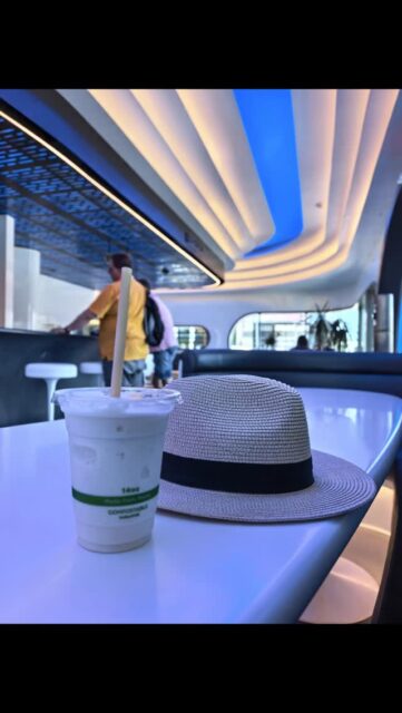 Interior design #tesla #diner Bit rip off prices even for #ev #chargin. App made a mistake impossible to get refund from Tesla... But convenient clean and safe !